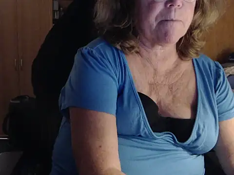 Snapshot of _sunshine__ chatting on 19, 1, 2025 sunshine online show from 19, 1, 2025
