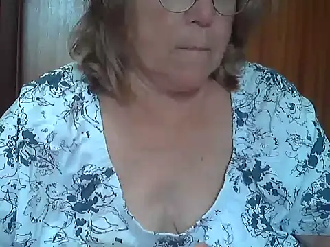 Snapshot of _sunshine__ chatting on 17, 6, 2026 sunshine online show from 17, 6, 2026