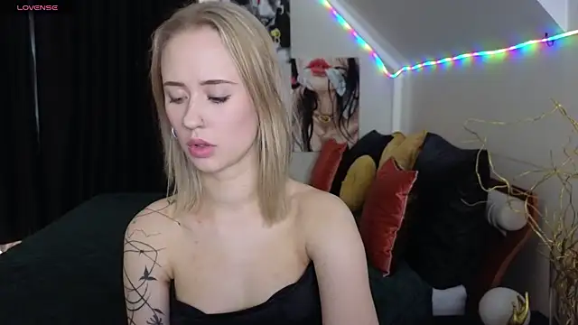 SashaBrooks online show from 12, 10, 2025