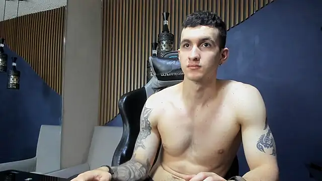 JacksonOlsenn online show from 12, 2, 2025