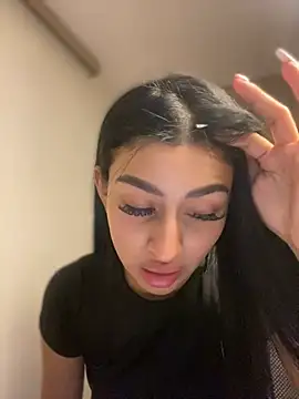 maddy bronw  online show from 22, 12, 2024