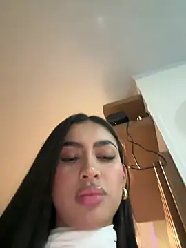 Snapshot of maddy_bronw_ chatting on 19, 5, 2026 maddy bronw online show from 19, 5, 2026