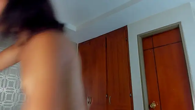 evelyn wine online show from 12, 1, 2025