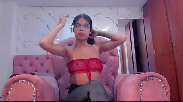 evelyn wine online show from 13, 11, 2025