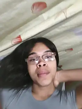 evelyn wine online show from 26, 11, 2025