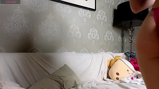 Snapshot of AnneFoxy chatting on 2, 2, 2025 AnneFoxy online show from 2, 2, 2025