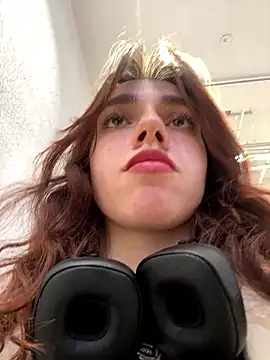 Snapshot of Lily__Belle chatting on 5, 12, 2024 Lily Belle online show from 5, 12, 2024