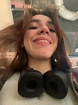 Snapshot of Lily__Belle chatting on 29, 12, 2024 Lily Belle online show from 29, 12, 2024
