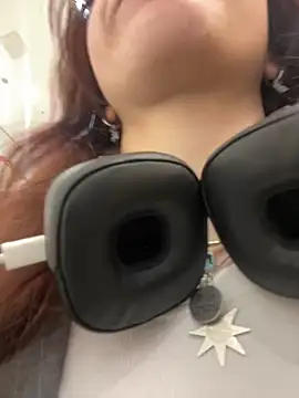 Snapshot of Lily__Belle chatting on 9, 1, 2025 Lily Belle online show from 9, 1, 2025
