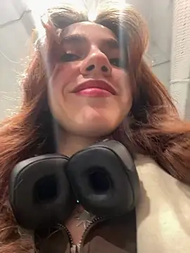 Snapshot of Lily__Belle chatting on 26, 1, 2025 Lily Belle online show from 26, 1, 2025