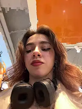 Snapshot of Lily__Belle chatting on 28, 1, 2025 Lily Belle online show from 28, 1, 2025