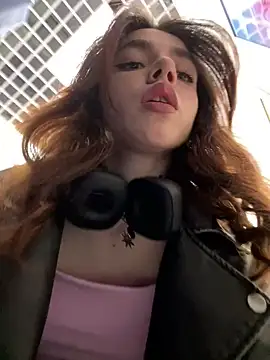 Snapshot of Lily__Belle chatting on 10, 3, 2025 Lily Belle online show from 10, 3, 2025