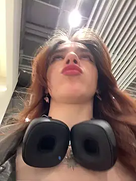 Snapshot of Lily__Belle chatting on 13, 3, 2025 Lily Belle online show from 13, 3, 2025