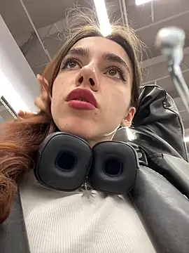 Snapshot of Lily__Belle chatting on 17, 3, 2025 Lily Belle online show from 17, 3, 2025