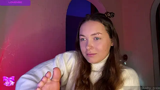 plushy pixie online show from 29, 12, 2024