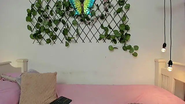 Kim Eli online show from 25, 2, 2026