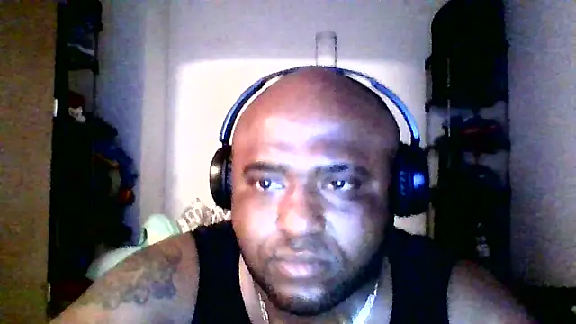 Snapshot of theythick chatting on 18, 5, 2026 theythick online show from 18, 5, 2026