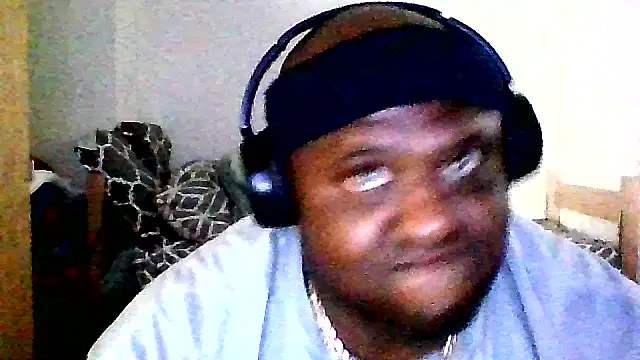 Snapshot of theythick chatting on 25, 7, 2026 theythick online show from 25, 7, 2026