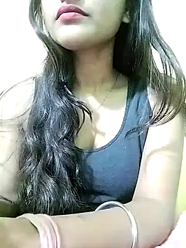 MISSQUEEN48 online show from 27, 1, 2025