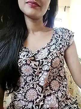 MISSQUEEN48 online show from 14, 4, 2026