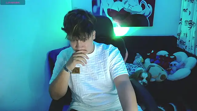  AlexMorris online show from 1, 1, 2025