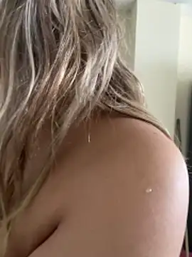 Candy sr online show from 27, 2, 2026