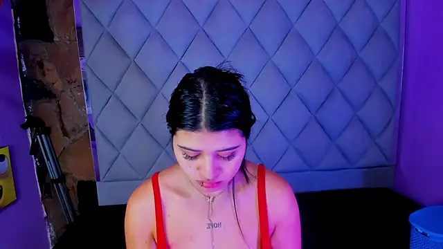 venusowen  online show from 14, 9, 2025