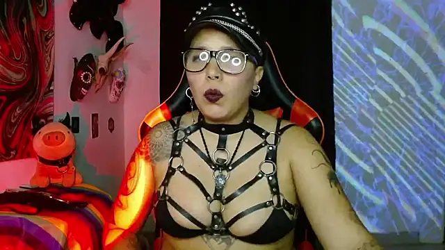 LilithSharon online show from 6, 4, 2026