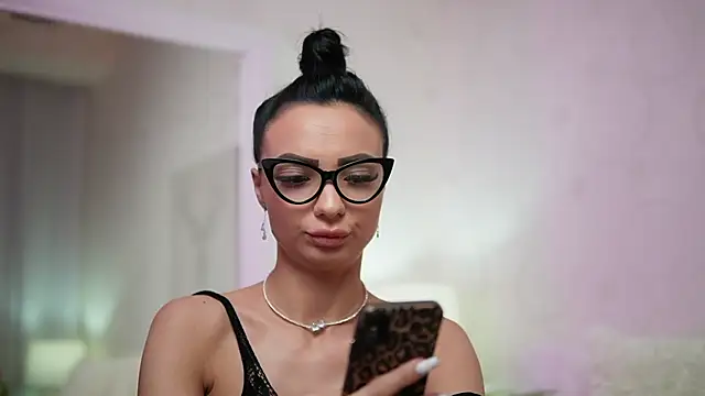 MaraJolie online show from 25, 1, 2025