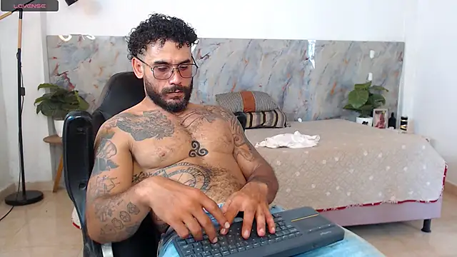 Snapshot of hanz_col chatting on 29, 6, 2026 hanz col online show from 29, 6, 2026