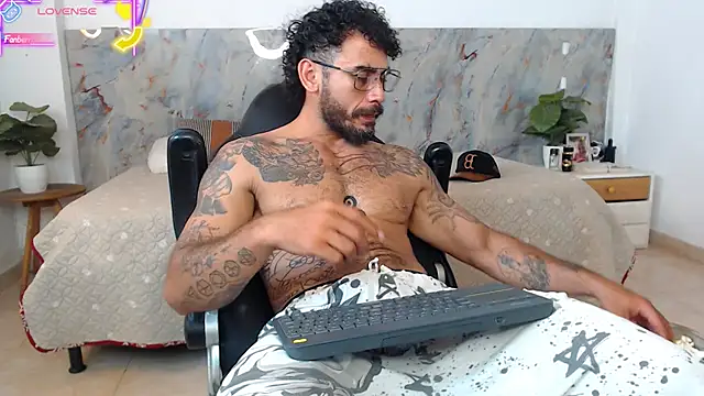 Snapshot of hanz_col chatting on 13, 7, 2026 hanz col online show from 13, 7, 2026