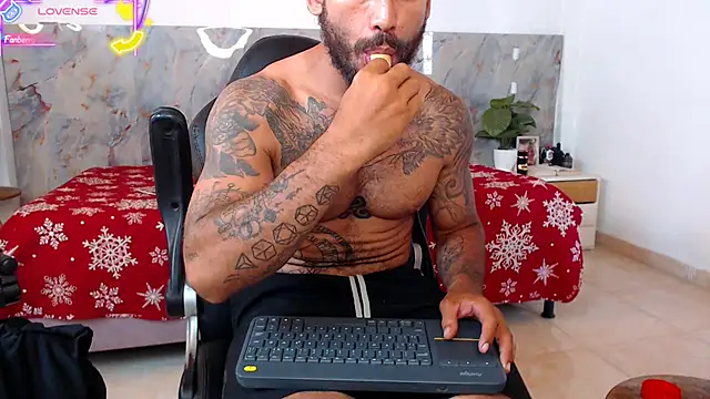 Snapshot of hanz_col chatting on 20, 7, 2026 hanz col online show from 20, 7, 2026