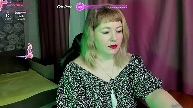 Snapshot of Victoria_Di chatting on 5, 12, 2024 Victoria Di online show from 5, 12, 2024