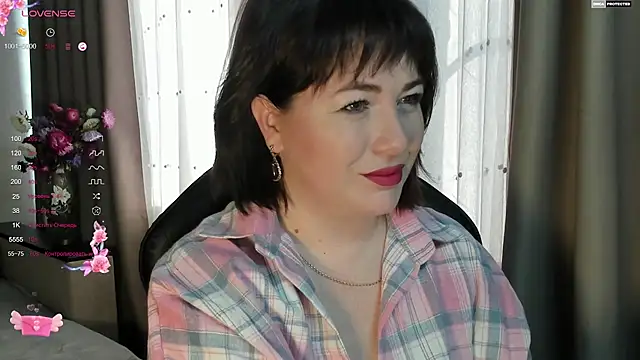 Snapshot of Victoria_Di chatting on 15, 9, 2025 Victoria Di online show from 15, 9, 2025