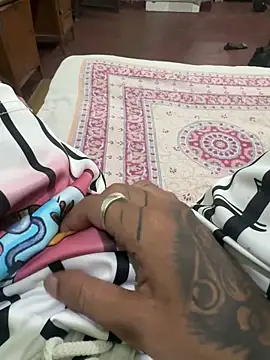 Big dick dog online show from 17, 6, 2026