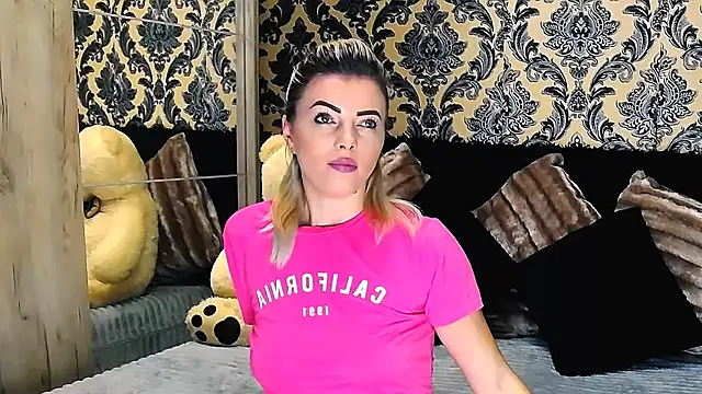 Aly girl1 online show from 25, 1, 2025