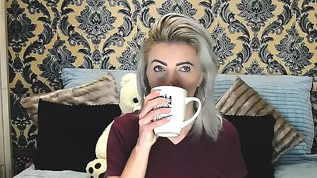 Aly girl1 online show from 23, 2, 2025