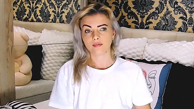 Aly girl1 online show from 13, 10, 2025