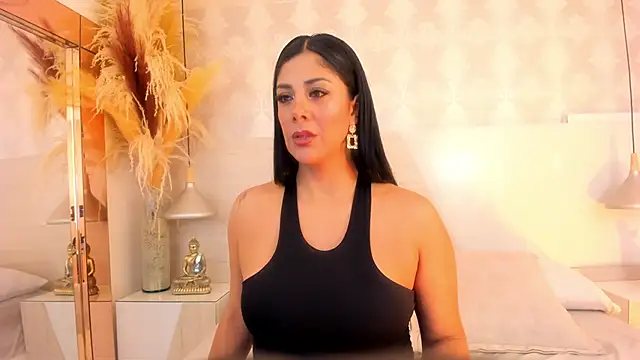 IvannaAnggel online show from 10, 10, 2025