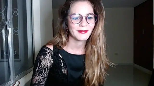 Snapshot of Hanny_24 chatting on 12, 12, 2024 Hanny 24 online show from 12, 12, 2024