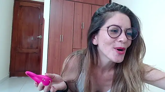 Snapshot of Hanny_24 chatting on 14, 1, 2025 Hanny 24 online show from 14, 1, 2025