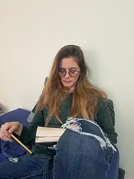 Snapshot of Hanny_24 chatting on 6, 2, 2025 Hanny 24 online show from 6, 2, 2025