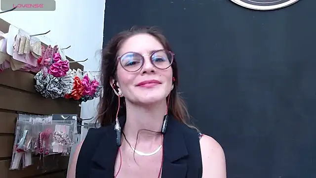 Snapshot of Hanny_24 chatting on 15, 2, 2025 Hanny 24 online show from 15, 2, 2025