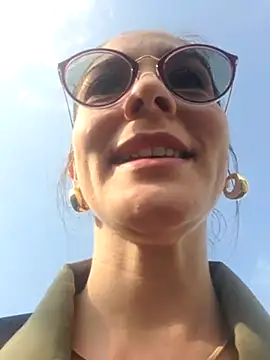 Snapshot of Hanny_24 chatting on 16, 2, 2025 Hanny 24 online show from 16, 2, 2025