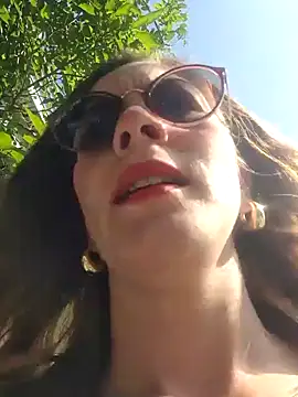 Snapshot of Hanny_24 chatting on 21, 2, 2025 Hanny 24 online show from 21, 2, 2025