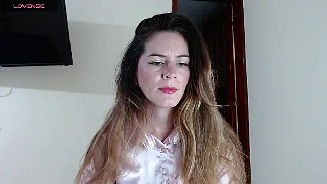 Snapshot of Hanny_24 chatting on 11, 3, 2025 Hanny 24 online show from 11, 3, 2025