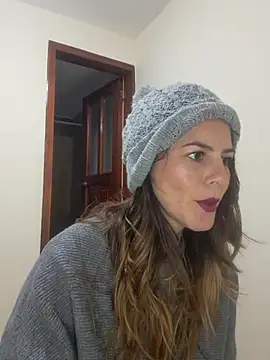 Snapshot of Hanny_24 chatting on 6, 10, 2025 Hanny 24 online show from 6, 10, 2025