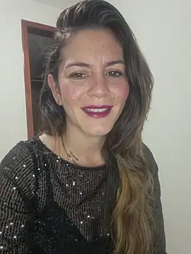 Snapshot of Hanny_24 chatting on 20, 10, 2025 Hanny 24 online show from 20, 10, 2025