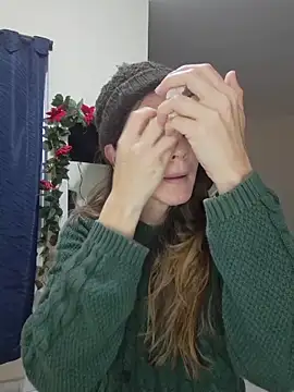 Snapshot of Hanny_24 chatting on 2, 12, 2025 Hanny 24 online show from 2, 12, 2025