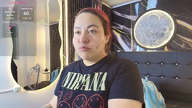 Snapshot of Bruja__Scarlata chatting on 16, 9, 2025 Bruja Scarlata online show from 16, 9, 2025